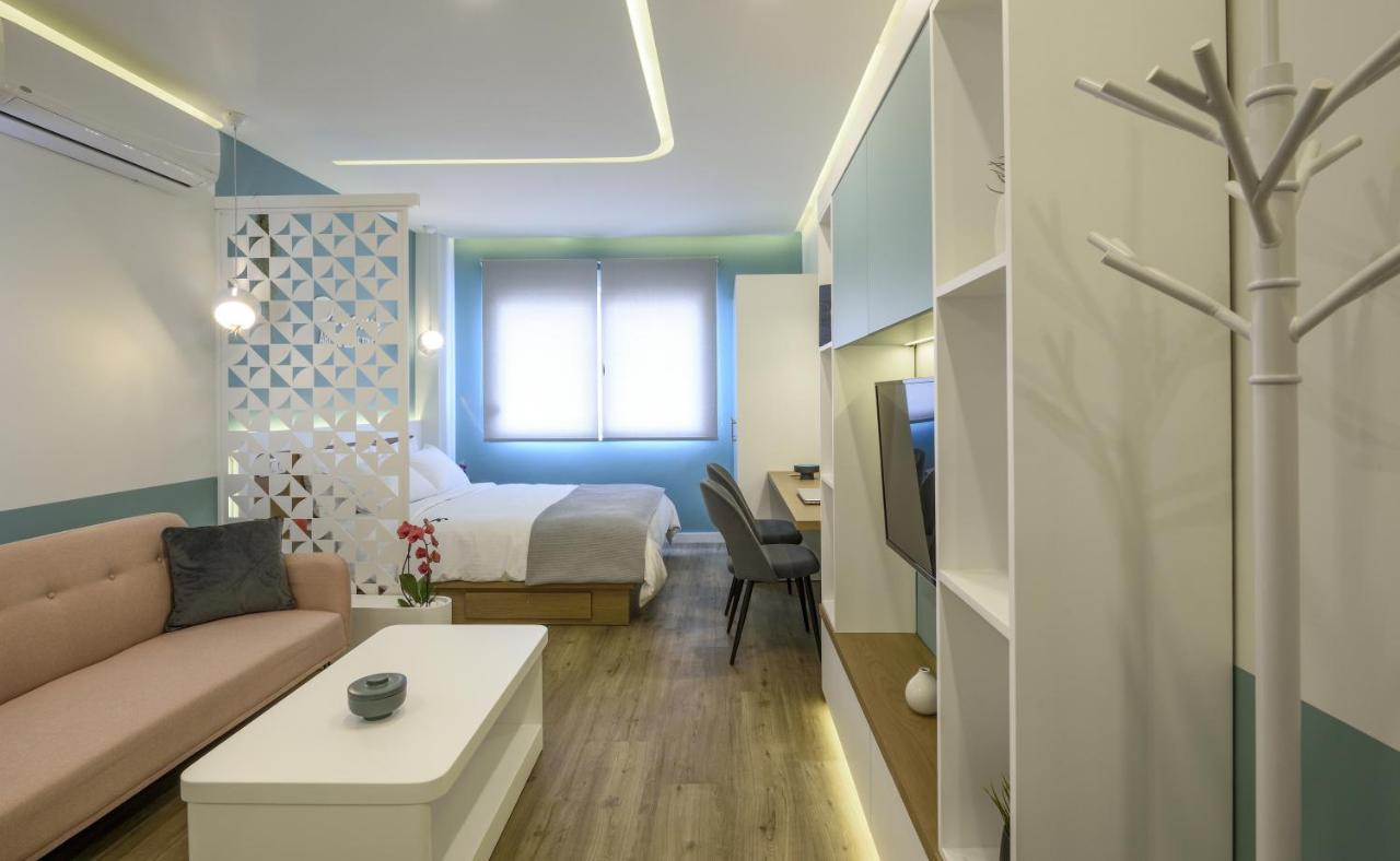 Τhe Half Root Suite In The Heart Of City Center Tesalónica Exterior foto